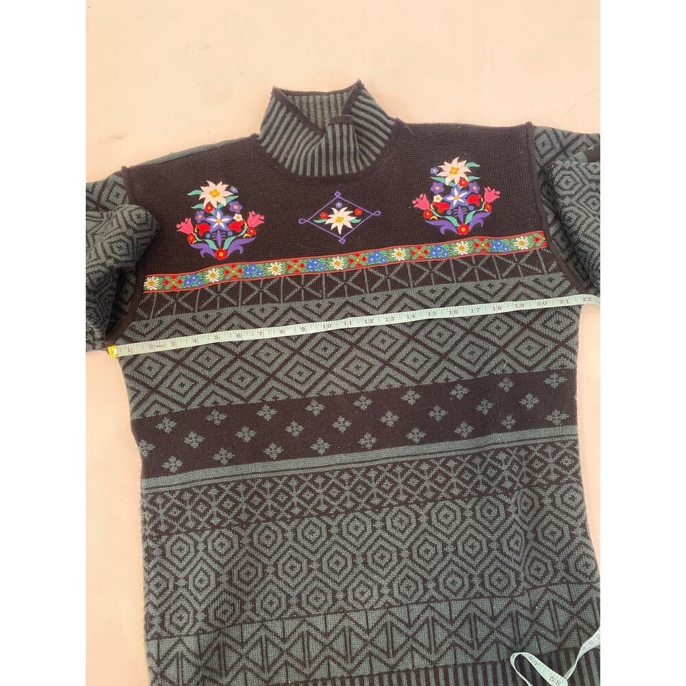 Obermeyer Vintage Chloe Floral Embroidered Fair Isle Winter Ski Sweater EUC Sz S - Picture 11 of 14